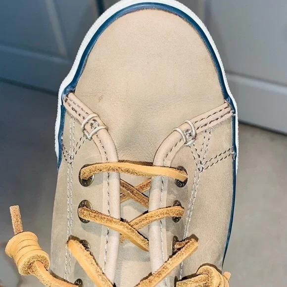 Women Speery Boat Shoes. - Picture 10 of 13